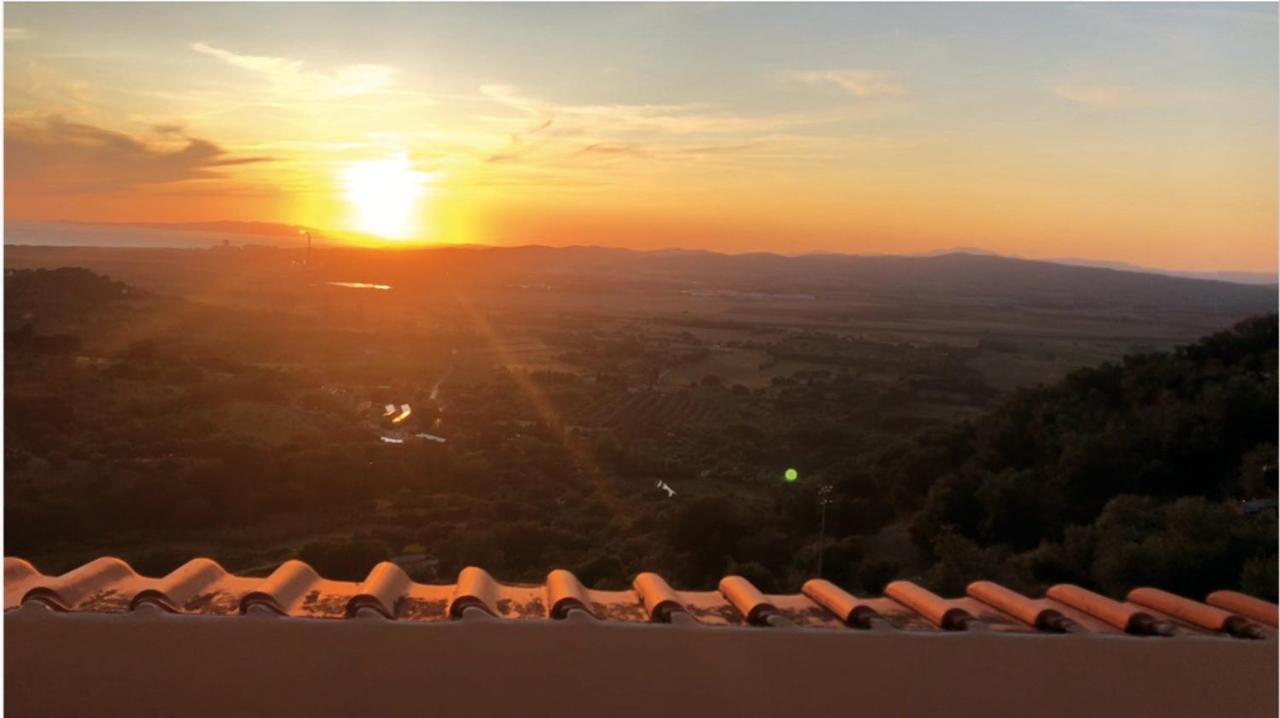 La Terrazza Di Re Scarlino Appartement Buitenkant foto